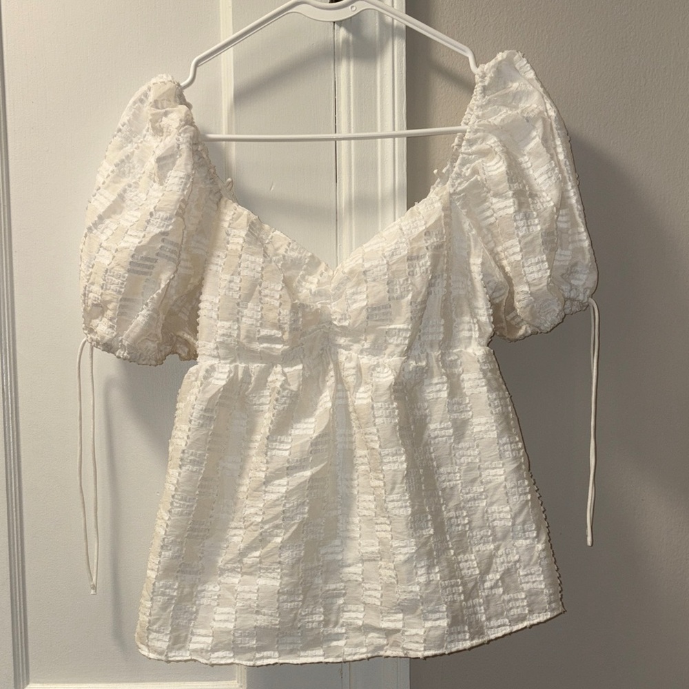 Altar'd State White Textured Puff Sleeve Top